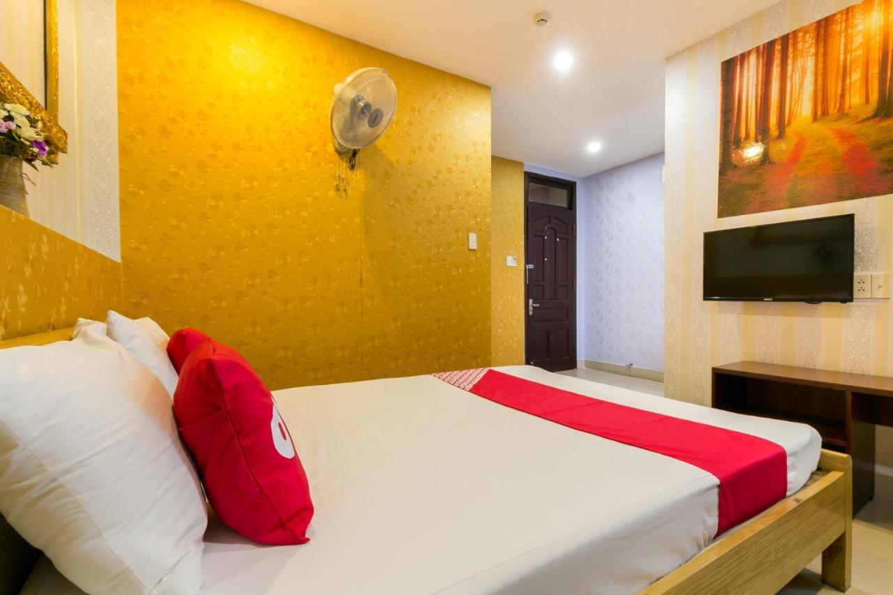Phu Gia Hotel Near Secc, Fv Hospital Хошимин Экстерьер фото