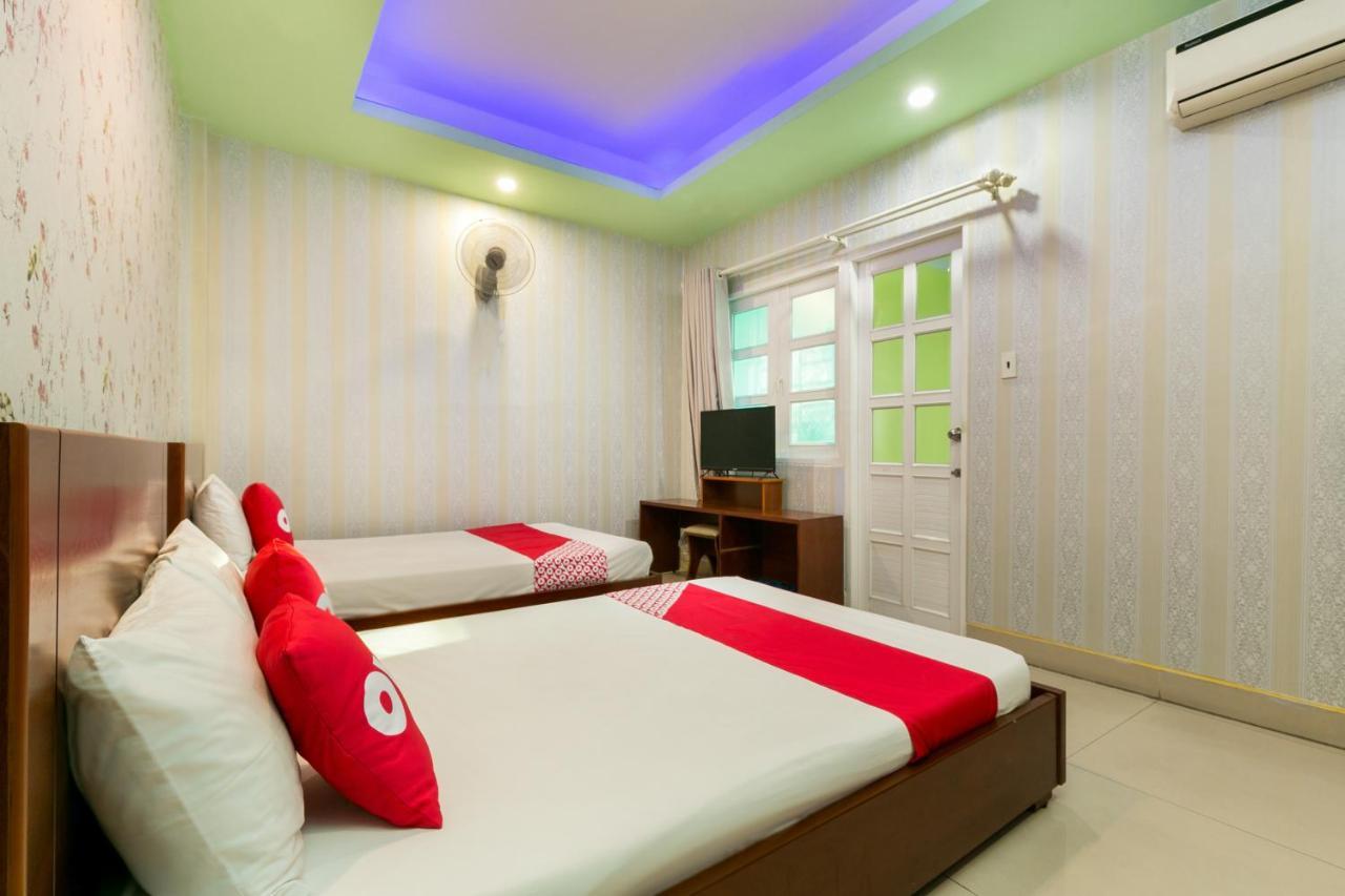 Phu Gia Hotel Near Secc, Fv Hospital Хошимин Экстерьер фото